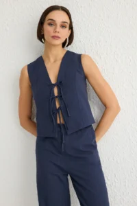 TRENDYOLMİLLA Navy Blue with bow linen look Blouse Ve Wide Leg Pants Weaving Top and Bottom Set - Image 3