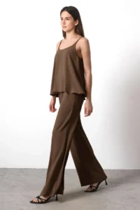 TRENDYOLMİLLA Brown Sleeveless Weaving Blouse Weaving Top and Bottom Set - Image 3