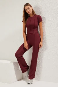 TRENDYOLMİLLA Burgundy Stitching Detailed Crop Fitted Top Straigth/Plain Pattern Bottom Knitting Top and Bottom Set - Image 2