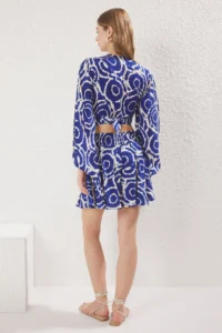 TRENDYOLMİLLA Mavi Front Binding Detailed Viscose Crop Blouse and Shorts Skirt Weaving Top and Bottom Set - Image 5