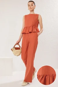 TRENDYOLMİLLA Brick Rejection Crew Neck Ruffle Detailed Blouse and Pants Weaving Bottom - Top Set