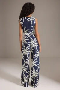TRENDYOLMİLLA Mavi linen look V-neck Vest and Wide Leg Pants Weaving Top and Bottom Set - Image 4