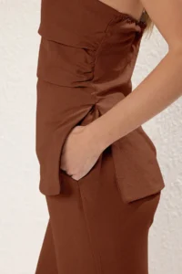 TRENDYOLMİLLA Brown linen look Strapless Blouse and Pants Weaving Top and Bottom Set - Image 2
