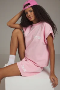 TRENDYOLMİLLA Pink relaxed/Rahat Pattern Slogan Printed T-Shirt Shorts Knitting Top and Bottom Set - Image 2
