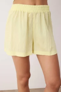 TRENDYOLMİLLA Yellow Kendinden Striped Weaving Shirt Shorts Top and Bottom Set - Image 3
