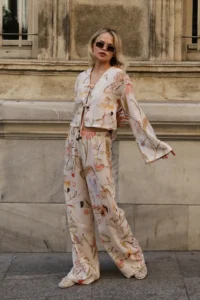 TRENDYOLMİLLA Beige-Multicolored Floral tied up Blouse Elastic Pants Weaving Bottom - Top Set - Image 2