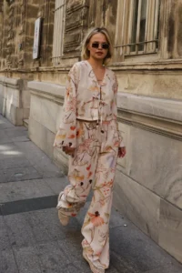 TRENDYOLMİLLA Beige-Multicolored Floral tied up Blouse Elastic Pants Weaving Bottom - Top Set - Image 3