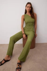 TRENDYOLMİLLA Green  textured seersucker Asymmetric Single Arm Flexible Knitting Bottom - Top Set - Image 2
