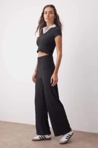TRENDYOLMİLLA Black Polo Shirt Collar Color Bloklu Blouse Pants Knitting Top and Bottom Set - Image 2