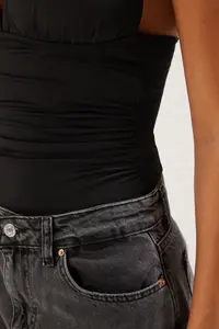 TRENDYOLMİLLA Black Shirred Barbell Neck Fitted Flexible Knitting Bodysuit .D.00006 - Image 4