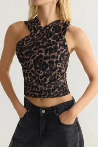 TRENDYOLMİLLA Multicolored Asymmetric Collar Fitted Flexible Knitting Blouse - Image 4