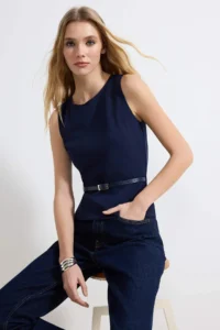 TRENDYOLMİLLA Navy Blue Arched Fitted Knitting Blouse - Image 2