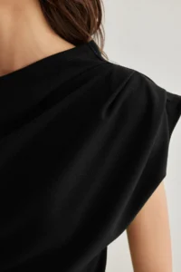 TRENDYOLMİLLA Black Ruffle/Drape Detailed Flowy Asymmetric Collar Knitting Blouse - Image 5