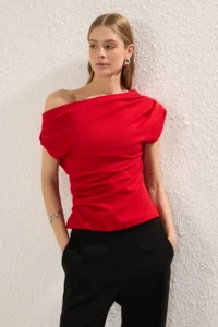 TRENDYOLMİLLA Rejection Gathering/Drape Detailed Flowy Asymmetric Collar Knitting Blouse
