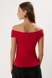 TRENDYOLMİLLA Rejection Rose Detailed Fitted/Vucuda Oturan Flexible Knitting Blouse - Image 5