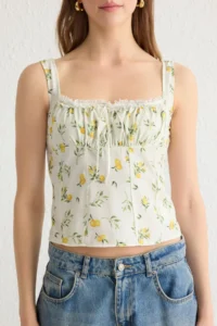 TRENDYOLMİLLA Ecru Sleeveless Lemon Patterned Front Shirred Crop Weaving Blouse - Image 6
