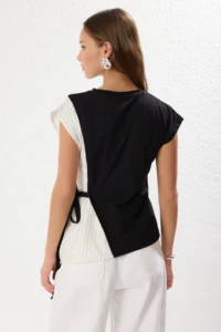TRENDYOLMİLLA Black*001 Pilise and Binding Detailed relaxed/Rahat Pattern Knitting Blouse - Image 5