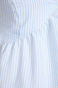 TRENDYOLMİLLA Light Blue Striped seersucker Sleeveless  Weaving Blouse - Image 7