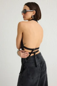 TRENDYOLMİLLA Black Low-cut back Barbell Collar Weaving Blouse