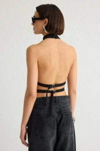 TRENDYOLMİLLA Black Low-cut back Barbell Collar Weaving Blouse - Image 5