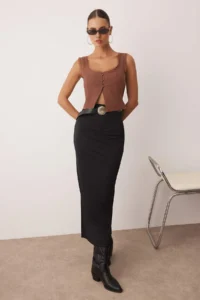 TRENDYOLMİLLA Brown Square Neck Sleeveless Crop Weaving Blouse