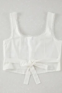 TRENDYOLMİLLA White Square Neck Sleeveless Crop Weaving Blouse - Image 9