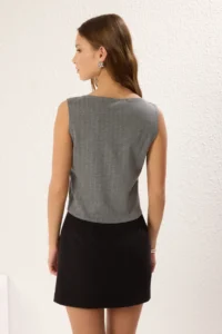 TRENDYOLMİLLA Gray Striped Ribbon Binding Detailed Fitted Square Neck Zero Sleeve Knitting Blouse - Image 5