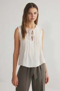TRENDYOLMİLLA Beige Linen Content Crew Neck ribbed Weaving Blouse - Image 5