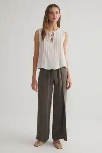 TRENDYOLMİLLA Beige Linen Content Crew Neck ribbed Weaving Blouse - Image 6