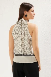 TRENDYOLMİLLA Multicolored Satin Barbell Collar Patterned Weaving Blouse - Image 5