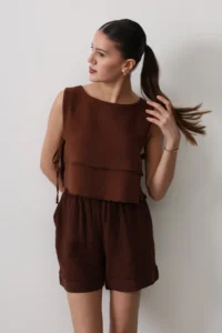TRENDYOLMİLLA Brown Crew Neck Yandan Binding Detailed Crop Weaving Blouse