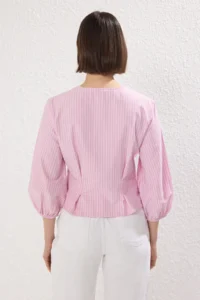 TRENDYOLMİLLA Pink Double breasted Striped Weaving Blouse - Image 5