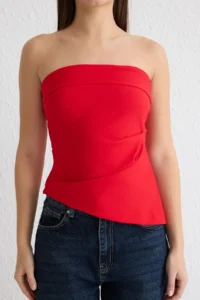 TRENDYOLMİLLA Rejection Strapless Asymmetric Kesim Weaving Blouse - Image 3