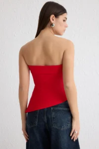 TRENDYOLMİLLA Rejection Strapless Asymmetric Kesim Weaving Blouse - Image 5