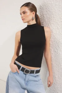 TRENDYOLMİLLA Black Dog collar Zero Sleeve Super Flexible Regular Size Knitting Blouse - Image 2