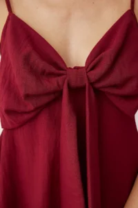 TRENDYOLMİLLA Dark Rejection linen look Bow Detailed Sleeveless Weaving Blouse - Image 3
