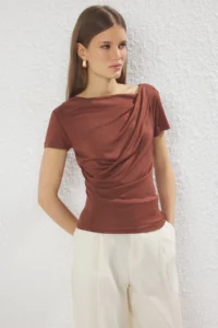 TRENDYOLMİLLA Brown Ruffle/Drape Detailed Fitted Knitting Blouse - Image 2