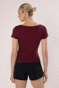 TRENDYOLMİLLA Burgundy Drape Detailed Fitted Knitting Blouse - Image 4