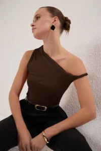 TRENDYOLMİLLA Brown Asymmetric Collar Drape Detailed Fitted Knitting Blouse - Image 3