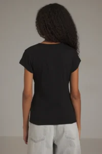TRENDYOLMİLLA Black buttoned Fitted Knitting Blouse - Image 4