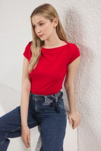 TRENDYOLMİLLA Rejection Boat Neck Fitted Cotton Flexible Knitting Blouse - Image 2