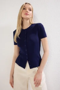 TRENDYOLMİLLA Navy Blue Crew Neck Thin Blouse - Image 2