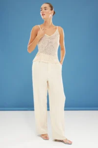 TRENDYOLMİLLA Gold Crop sequined Metallic Thread Blouse - Image 4