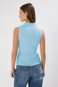 TRENDYOLMİLLA Baby Blue Yaka Ribbed Thin Blouse - Image 4