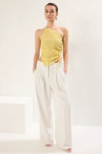 TRENDYOLMİLLA Yellow Tek Sleeveless Striped Weaving Blouse - Image 2