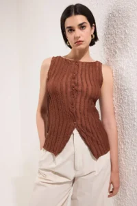 TRENDYOLMİLLA Brown Knitwear look Regular/Normal Pattern Knitting Blouse - Image 2