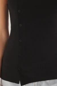 TRENDYOLMİLLA Black buttoned Asymmetric Fitted Ribbed Flexible Knitting Blouse - Image 4