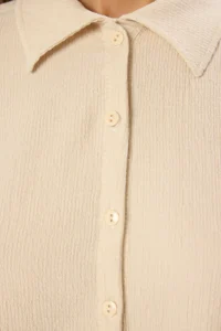 TRENDYOLMİLLA Stone Polo Shirt Collar buttoned Crepe/textured Knitting Blouse - Image 4