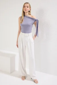 TRENDYOLMİLLA Gray Asymmetric Yaka Binding Detailed Flexible Knitting Blouse - Image 2