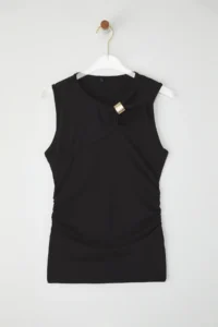 TRENDYOLMİLLA Black Fitted Cut Out Detailed with accessories Flexible Knitting Blouse - Image 5